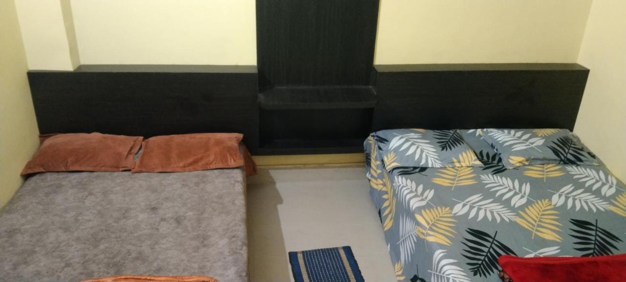 New Milan Palace, Deoghar Rom bilde
