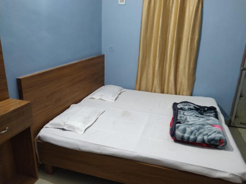 New Milan Palace, Deoghar Rom bilde